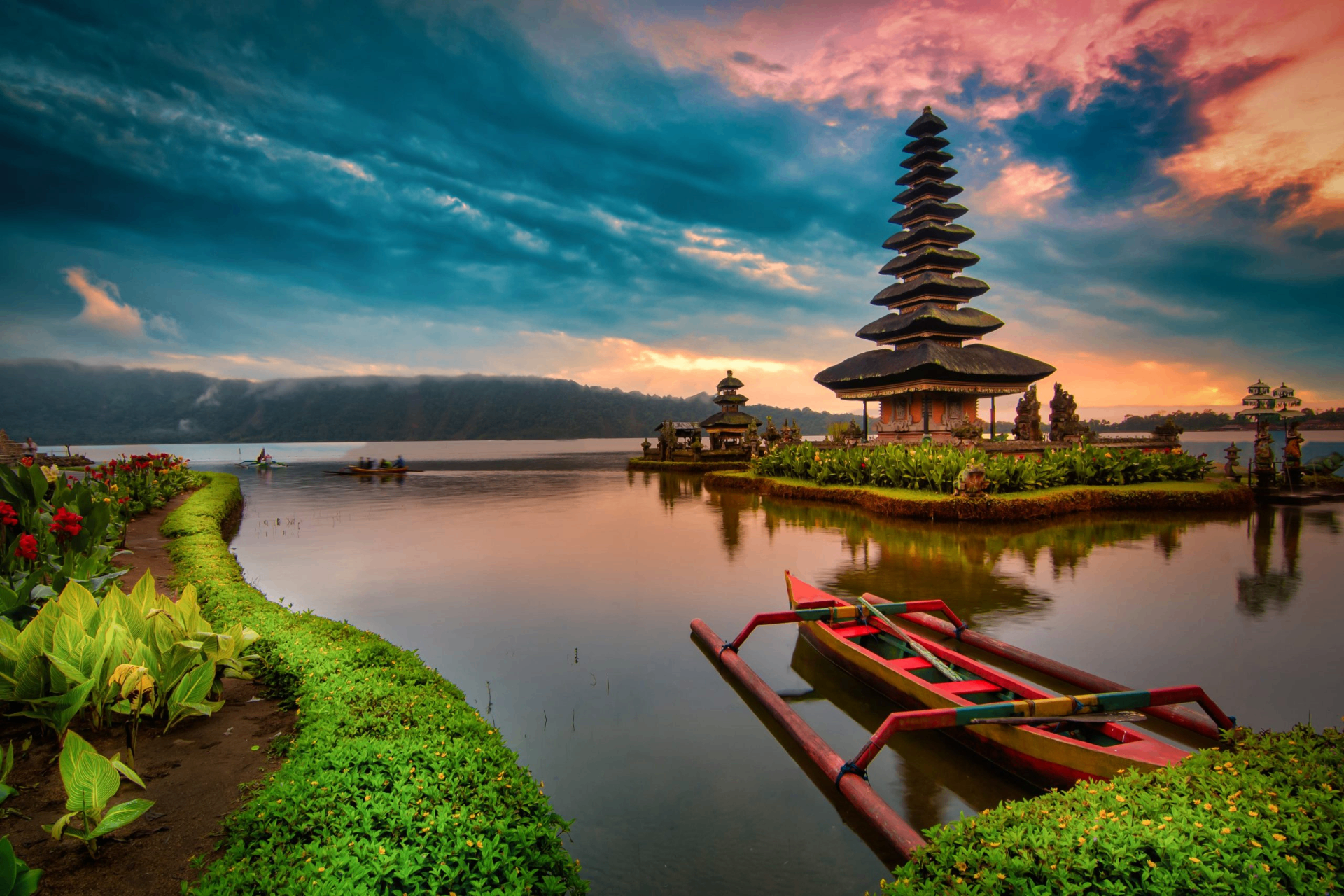 Ulun Danu Temple & Cultural Tour
